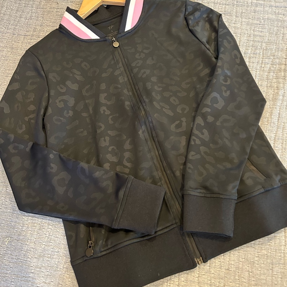 NWT. TAIL ACTIVE Jagger Zip Front Bomber Jacket